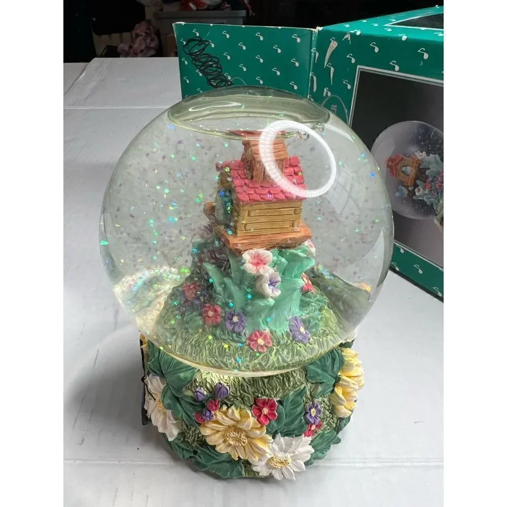 Vintage birdhouse musical water globe